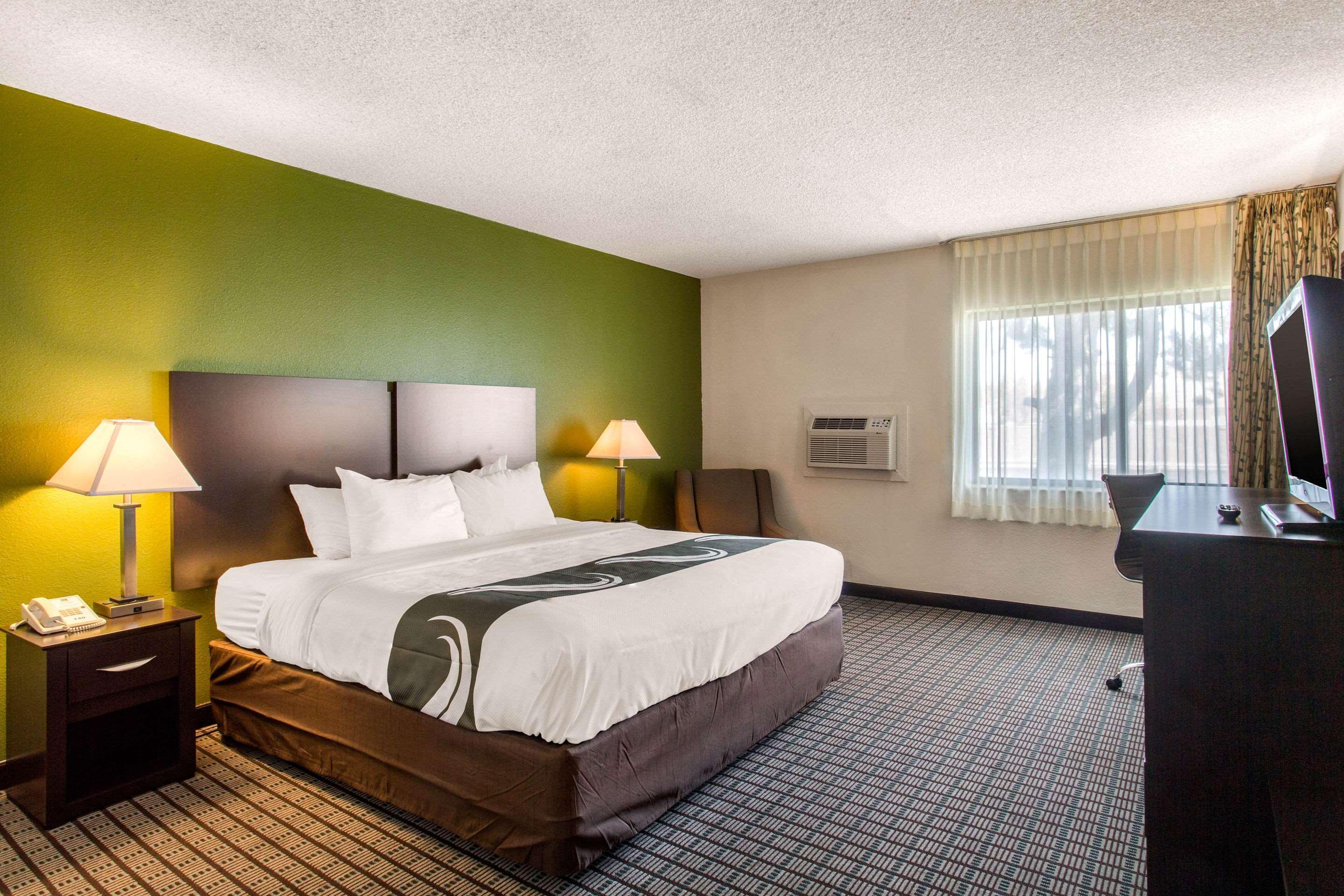 Quality Inn Stateline Wendover Bagian luar foto
