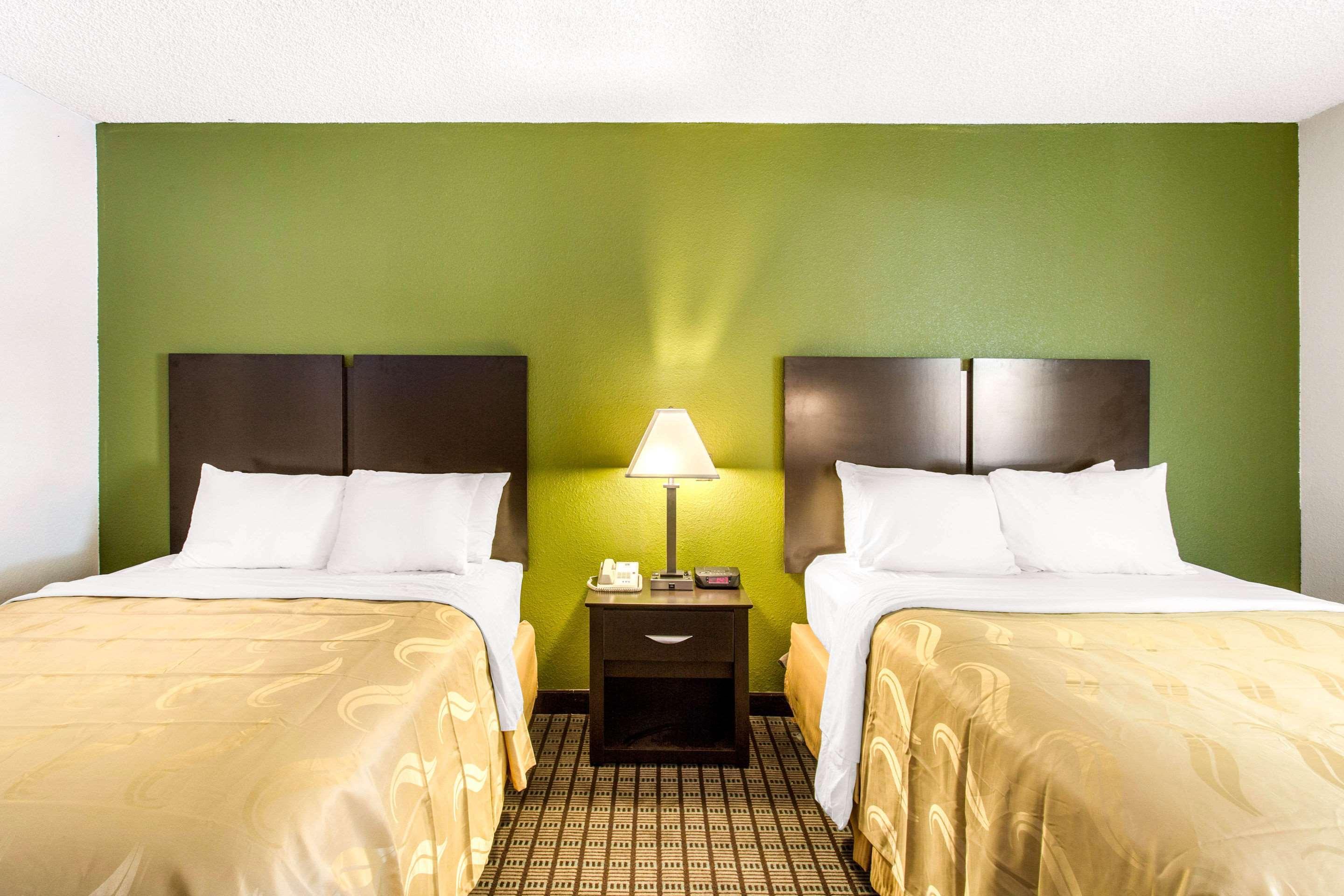 Quality Inn Stateline Wendover Bagian luar foto