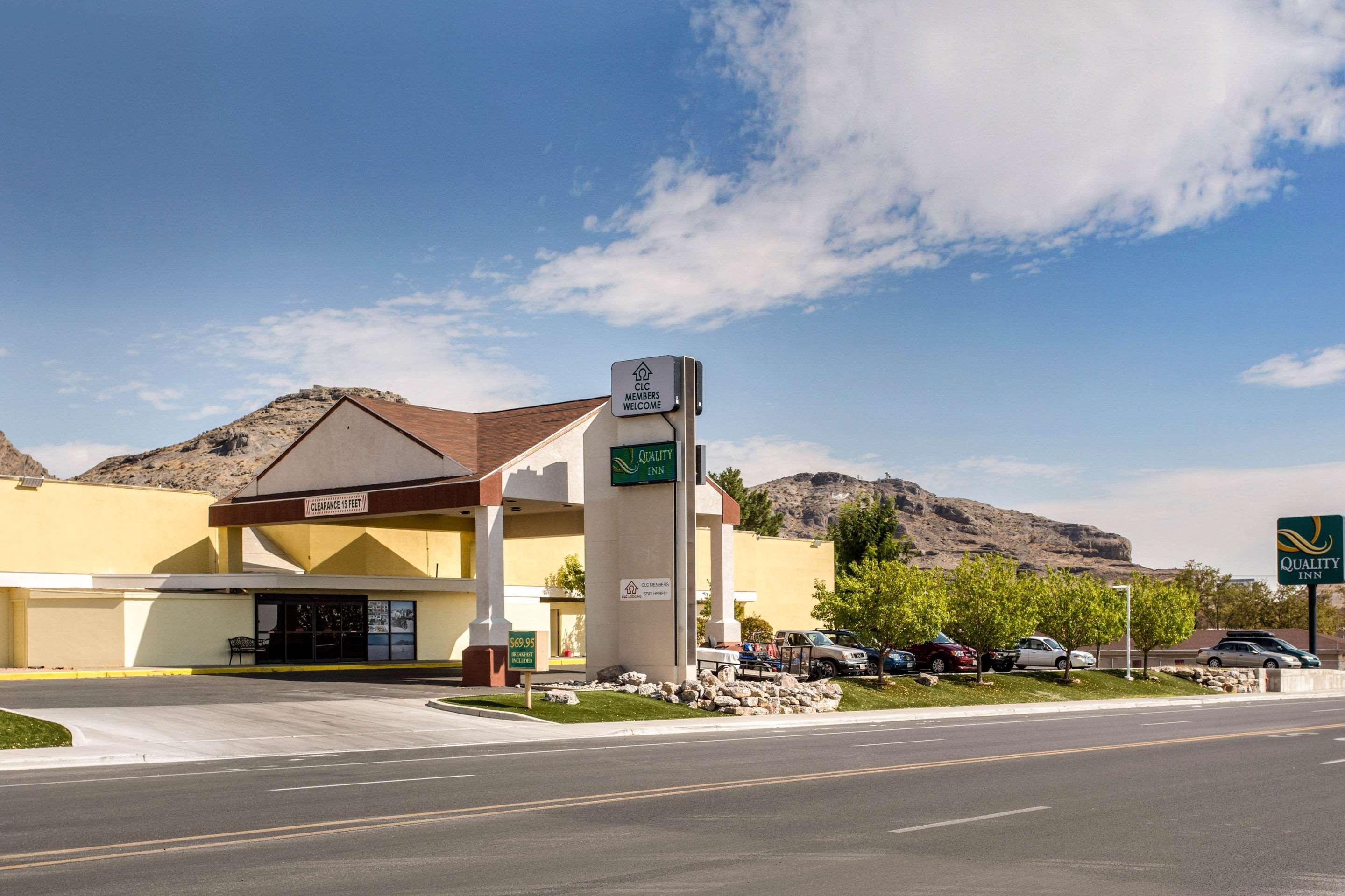 Quality Inn Stateline Wendover Bagian luar foto