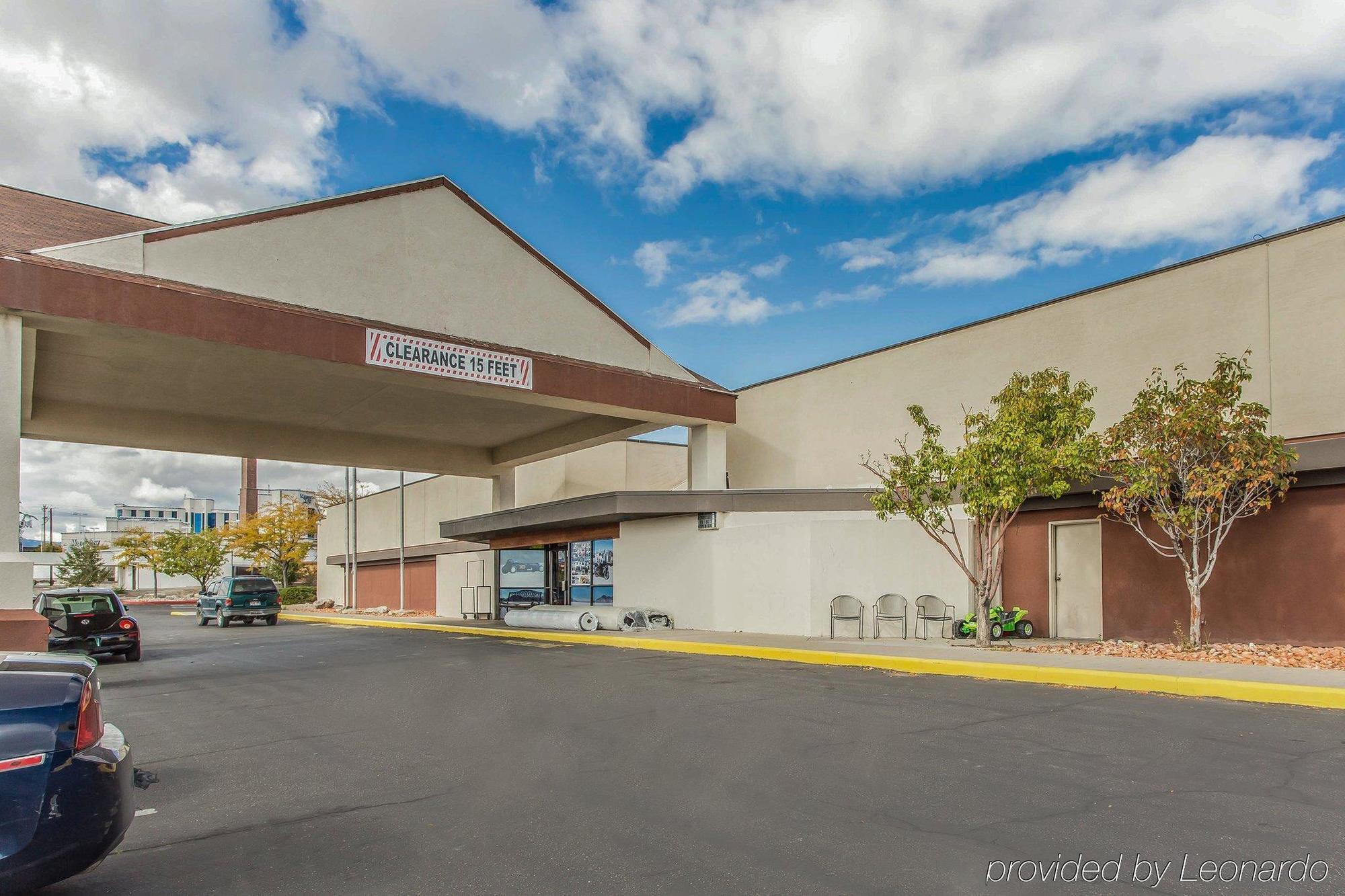 Quality Inn Stateline Wendover Bagian luar foto