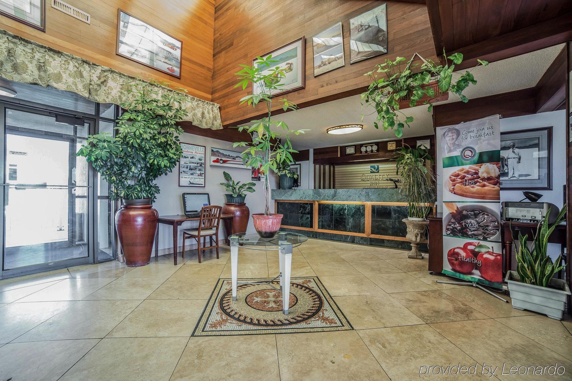 Quality Inn Stateline Wendover Bagian luar foto