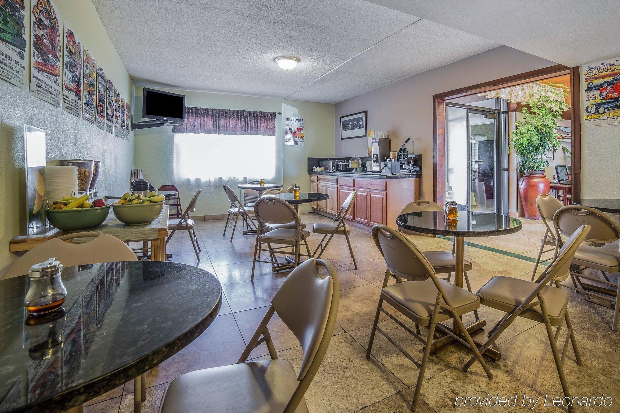 Quality Inn Stateline Wendover Bagian luar foto